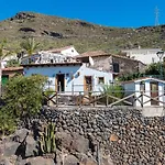 Romantic Hamlet With Private Pool La Fragua De Eliseo Candelaria