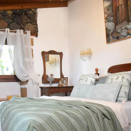 Romantic Hamlet With Private Pool La Fragua De Eliseo Dom wakacyjny